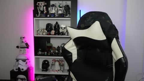 Snapshot of pinkcatlive chatting on 22, 4, 2026 Emily online show from 22, 4, 2026