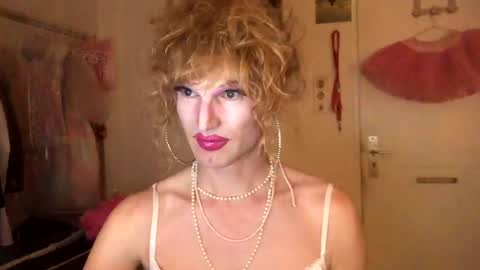 pinkfag online show from 22, 12, 2024