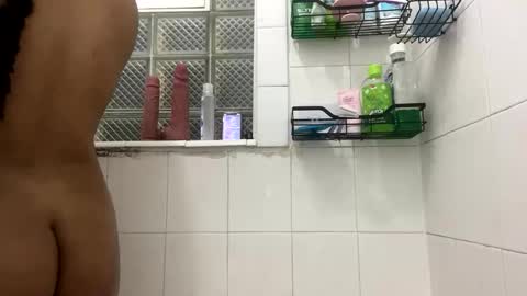 Snapshot of pinkie_cutie chatting on 15, 5, 2026 Pinky online show from 15, 5, 2026