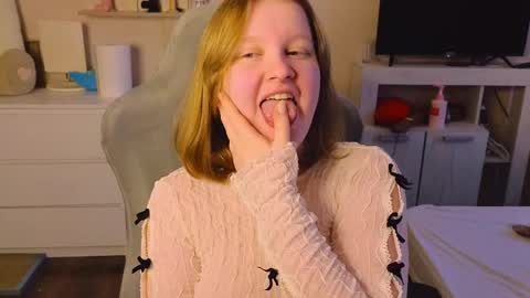 Snapshot of pinkiep1e chatting on 11, 4, 2026 pinkiep1e online show from 11, 4, 2026