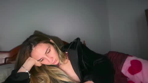 Snapshot of pinkilola chatting on 16, 5, 2026 Pinkilola online show from 16, 5, 2026