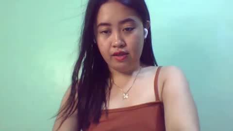 Snapshot of pinkish_shine chatting on 18, 2, 2025 Hi  its me shine  online show from 18, 2, 2025