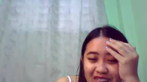 Snapshot of pinkish_shine chatting on 8, 3, 2025 Hi  its me shine  online show from 8, 3, 2025
