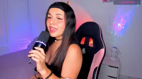 Sarah .. online show from 25, 11, 2025