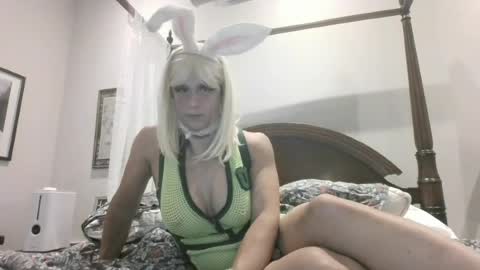 Snapshot of pinkpillbambi chatting on 3, 8, 2026 pinkpillbambi online show from 3, 8, 2026