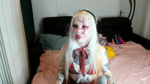 Helen Goat online show from 1, 11, 2025