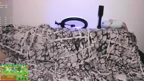 Snapshot of pinkslobber chatting on 9, 4, 2026 Helen Goat online show from 9, 4, 2026