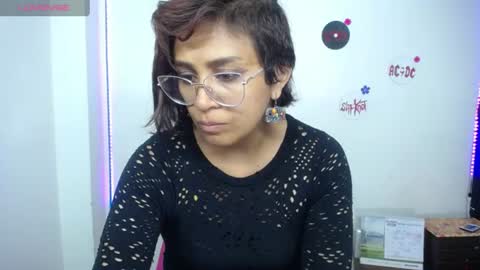 Snapshot of pinky_pinky_ chatting on 21, 6, 2026 VIOLETA LOPEZ online show from 21, 6, 2026