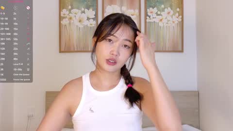 Snapshot of pinkyblooom chatting on 4, 4, 2026 Polly online show from 4, 4, 2026