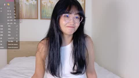 Snapshot of pinkyblooom chatting on 9, 4, 2026 Polly online show from 9, 4, 2026