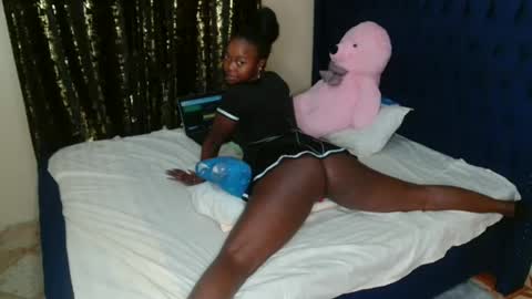 Pinky online show from 8, 3, 2025