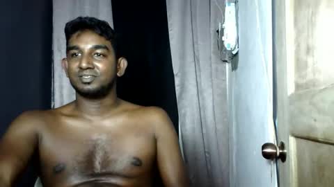 Snapshot of pinoybbc_xx chatting on 15, 4, 2026 rayvienn online show from 15, 4, 2026