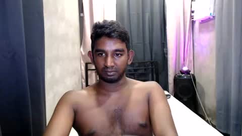 Snapshot of pinoybbc_xx chatting on 11, 7, 2026 rayvienn online show from 11, 7, 2026