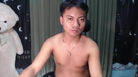 Snapshot of pinoycharmingboss20xx chatting on 8, 10, 2025 Donald online show from 8, 10, 2025