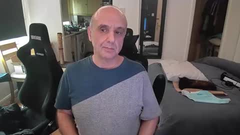 Snapshot of pip10 chatting on 5, 4, 2026 pip10 online show from 5, 4, 2026