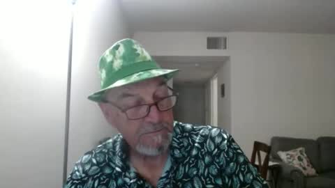 Snapshot of pipewizard chatting on 14, 10, 2025 pipewizard online show from 14, 10, 2025