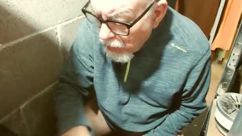 Snapshot of pippetta1 chatting on 19, 12, 2025 pippetta1 online show from 19, 12, 2025