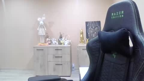 Snapshot of pirshi chatting on 28, 4, 2026 Gifted One online show from 28, 4, 2026