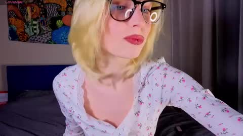 Snapshot of pis_sos chatting on 25, 4, 2026 pis_sos online show from 25, 4, 2026