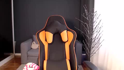 Snapshot of piscesgirl06 chatting on 5, 12, 2025 piscesgirl06 online show from 5, 12, 2025