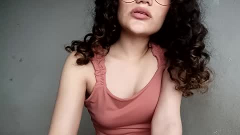 Snapshot of piscis_dreams chatting on 26, 2, 2025 PiscisDreams online show from 26, 2, 2025