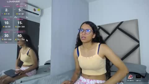 Snapshot of pitufa__ chatting on 16, 12, 2025 pitufa__ online show from 16, 12, 2025