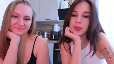 Molly online show from 4, 2, 2026