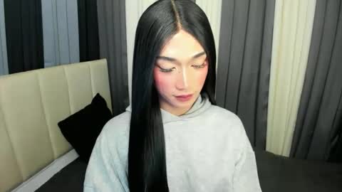 pixiedoll_ online show from 6, 5, 2026