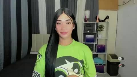 pixiedoll_ online show from 20, 5, 2026
