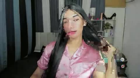 pixiedoll_ online show from 22, 5, 2026