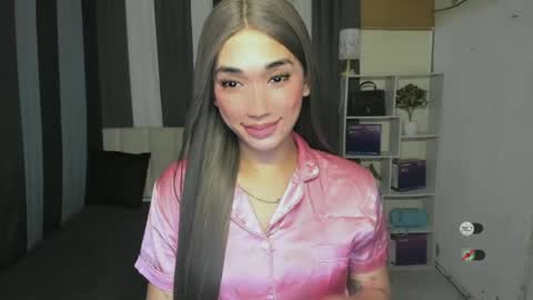 pixiedoll_ online show from 11, 6, 2026