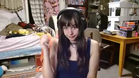 Snapshot of pixinun chatting on 3, 6, 2026 Izzy online show from 3, 6, 2026