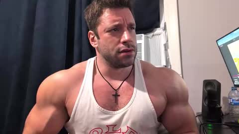 Snapshot of pizza_biceps chatting on 17, 1, 2026 pizza_biceps online show from 17, 1, 2026