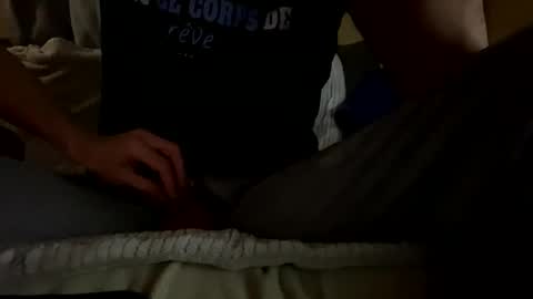 Snapshot of plaisir3107 chatting on 11, 1, 2026 plaisir3107 online show from 11, 1, 2026