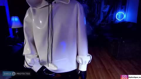 Snapshot of plasticme chatting on 8, 3, 2026 plasticme online show from 8, 3, 2026