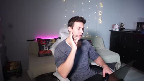 Arsenii online show from 26, 12, 2024