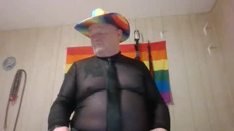 Snapshot of playboychas chatting on 22, 4, 2026 chaz online show from 22, 4, 2026