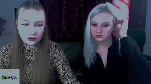 Snapshot of playful_sophie chatting on 10, 1, 2025 Sophie online show from 10, 1, 2025