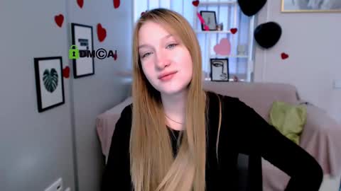 Snapshot of playful_sophie chatting on 23, 2, 2025 Sophie online show from 23, 2, 2025