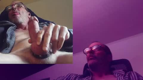 Snapshot of playfuljoy chatting on 15, 9, 2025 StudMan online show from 15, 9, 2025