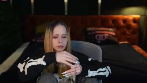 Snapshot of playhard054 chatting on 13, 1, 2026 Lana online show from 13, 1, 2026