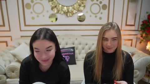 Snapshot of playhard054 chatting on 5, 2, 2026 Lana online show from 5, 2, 2026