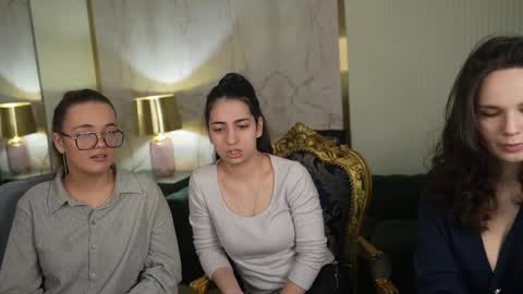 Snapshot of playhard054 chatting on 6, 3, 2026 Lana online show from 6, 3, 2026