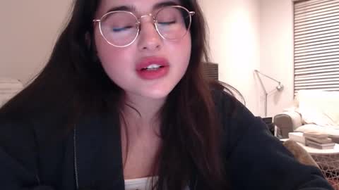 Snapshot of playnofuckinggames chatting on 10, 1, 2025 Mary online show from 10, 1, 2025