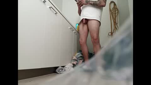 Snapshot of pleasuremypussyyy chatting on 16, 9, 2025 X online show from 16, 9, 2025