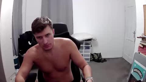 Snapshot of plkrisztian chatting on 10, 9, 2025 plkrisztian online show from 10, 9, 2025