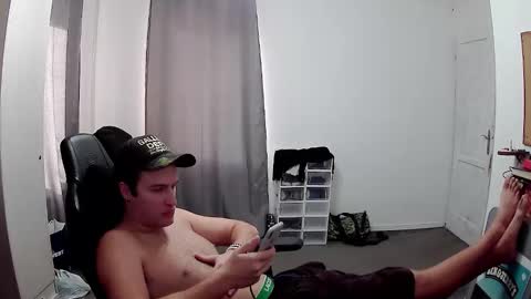 plkrisztian online show from 13, 10, 2025