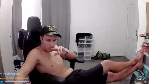 plkrisztian online show from 23, 11, 2025