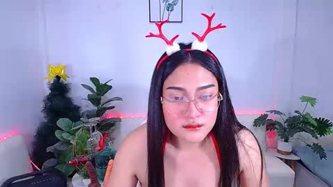 Ploysai online show from 20, 11, 2025