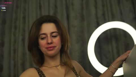 Snapshot of plump_bums chatting on 31, 3, 2026 Ari online show from 31, 3, 2026